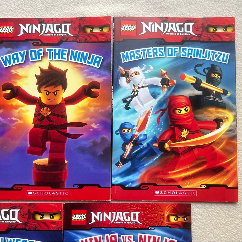 Ninjago Lego Paper Books Set of 5 The Quest For The Crystal Scholastic - Picture 4 of 9